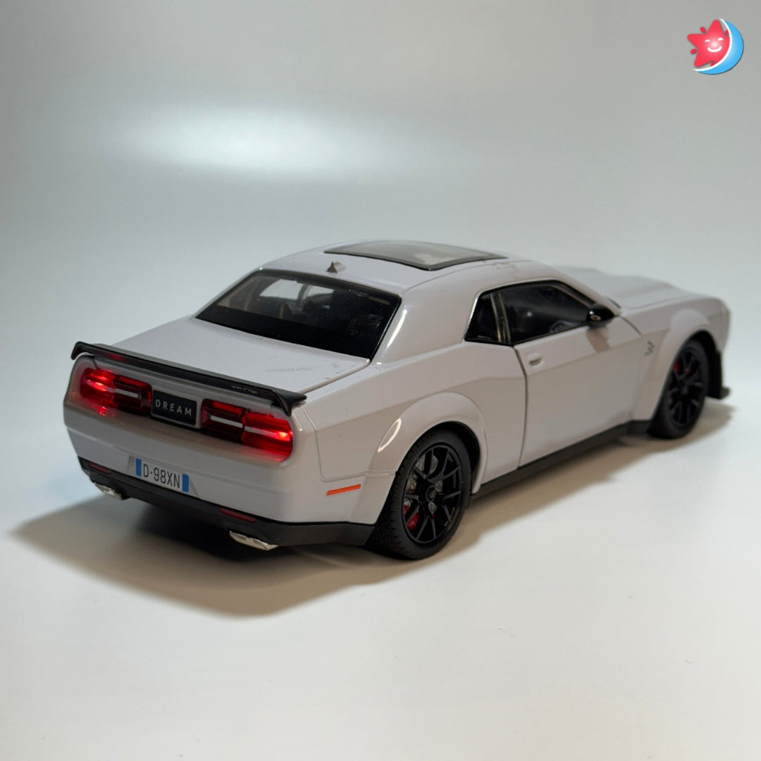 Dodge Challenger SRT Hellcat 1:24 scale diecast model car with openable doors, pull back action, light and music