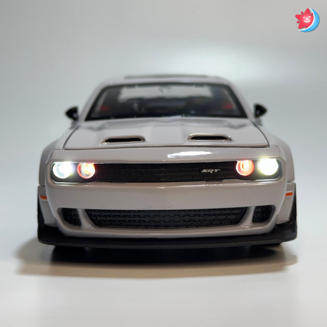 Dodge Challenger SRT Hellcat 1:24 scale diecast model car with openable doors, pull back action, light and music