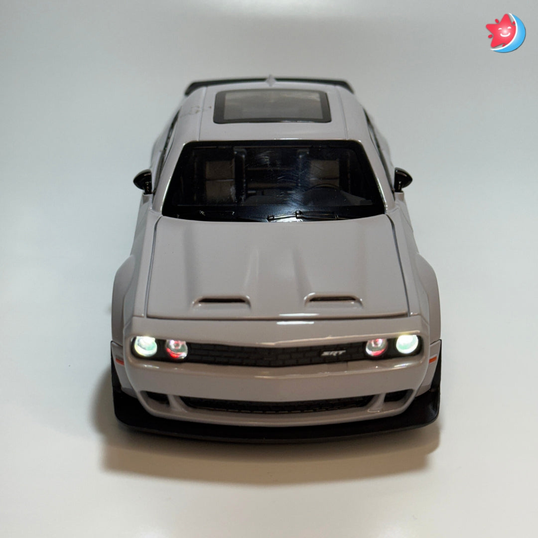 Dodge Challenger SRT Hellcat 1:24 scale diecast model car with openable doors, pull back action, light and music
