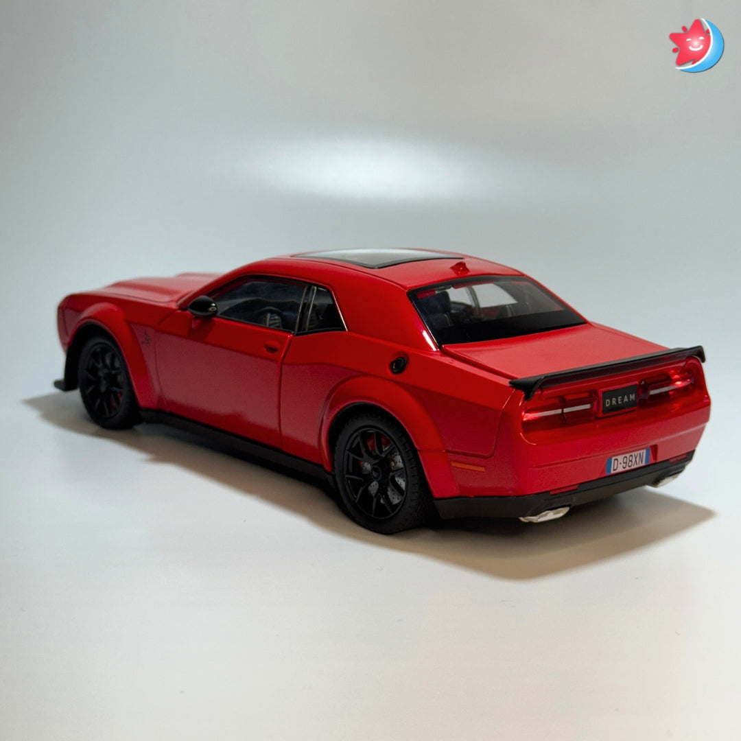 Dodge Challenger SRT Hellcat 1:24 scale diecast model car with openable doors, pull back action, light and music