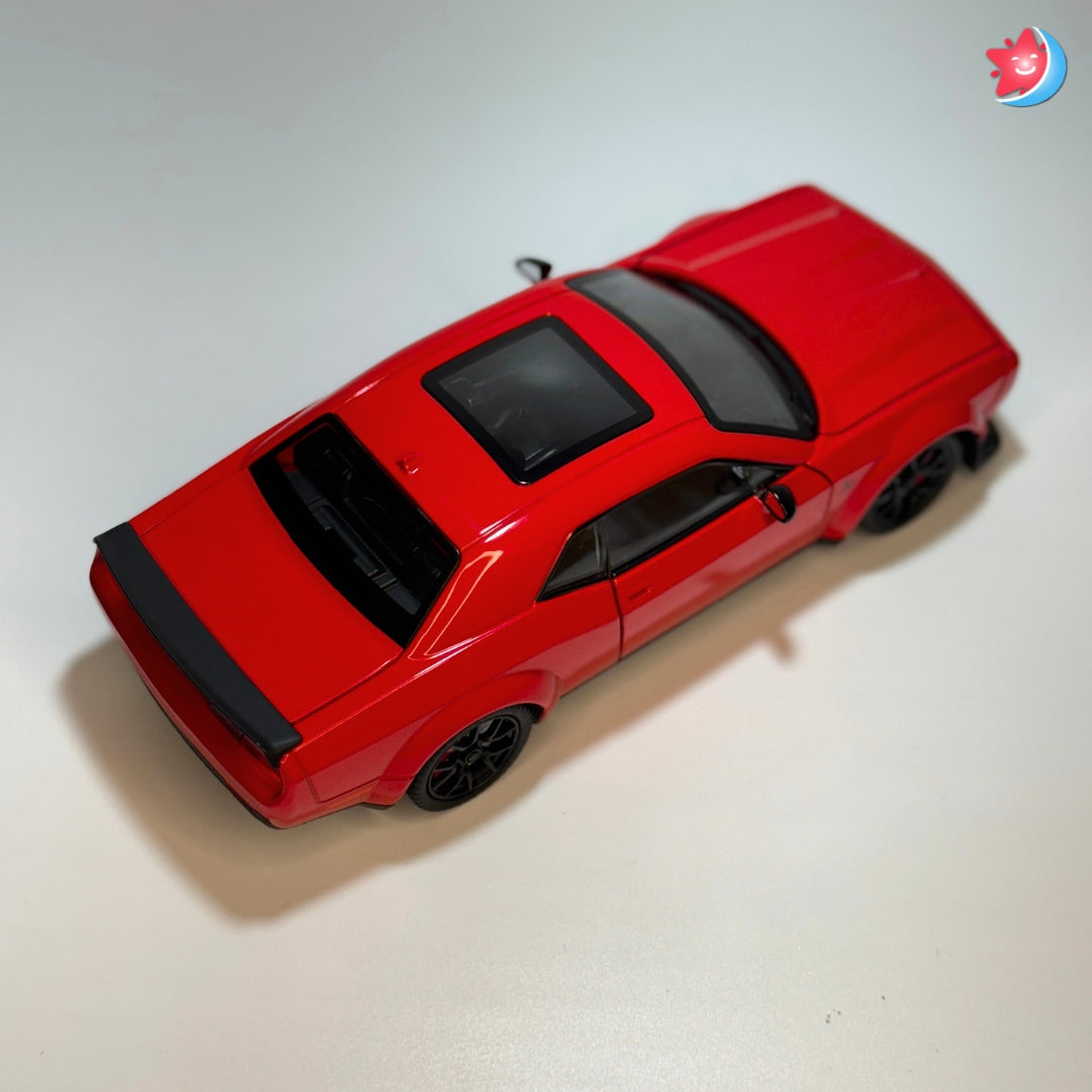 Dodge Challenger SRT Hellcat 1:24 scale diecast model car with openable doors, pull back action, light and music
