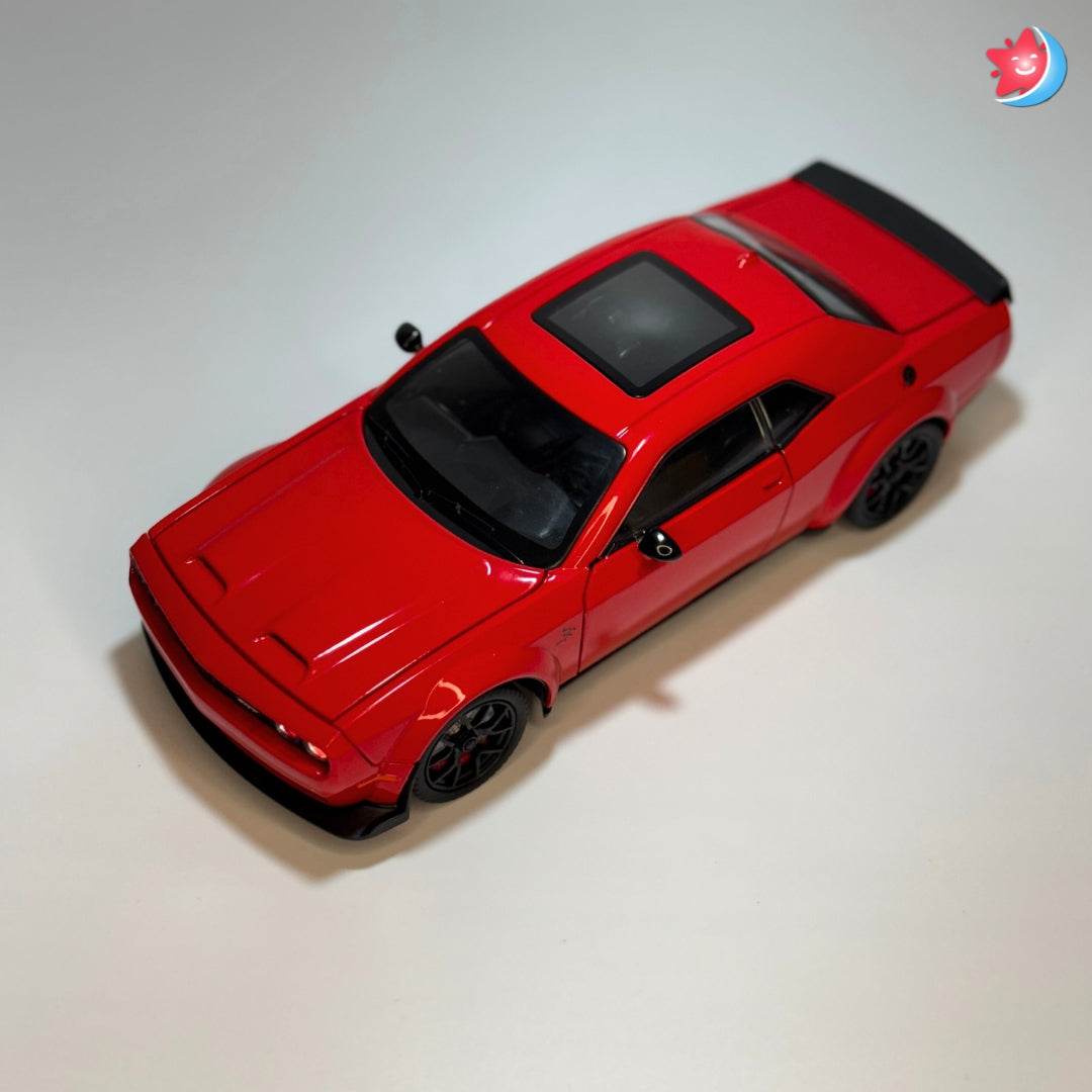 Dodge Challenger SRT Hellcat 1:24 scale diecast model car with openable doors, pull back action, light and music